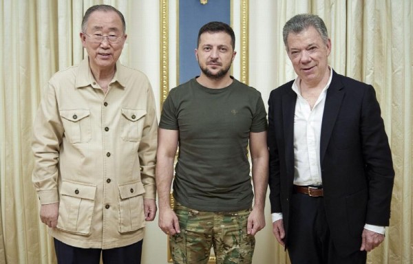 ¡Apoyo! Juan Manuel Santos y Ban Ki-moon están en Ucrania