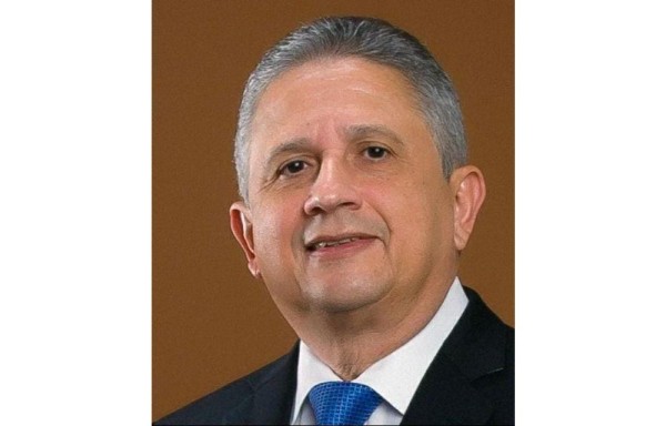 Hospital del Niño está lleno, director Gallardo