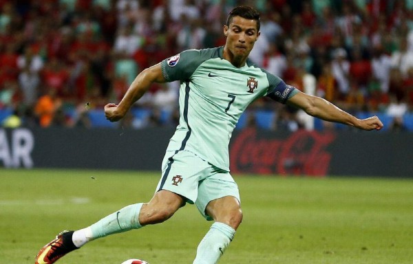 Cristiano Ronaldo es la principal figura de Portugal para levantar la copa de Europa.