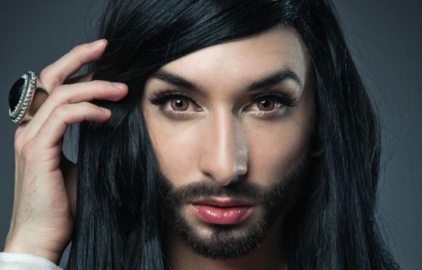 Conchita Wurst se ha vuelto famosa, ahora será telonera de Lady Gaga