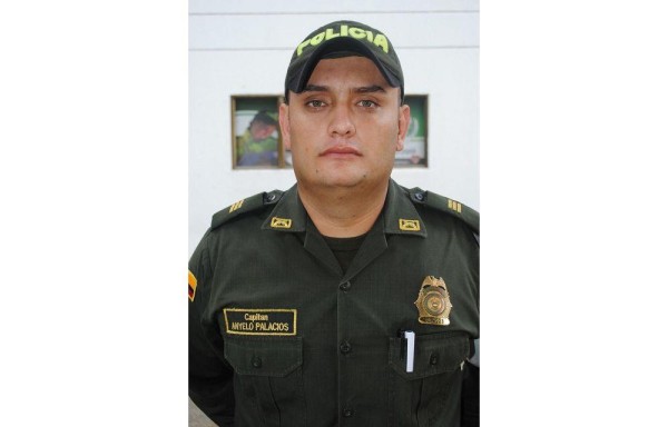 Destituido tras denunciar red de prostitución