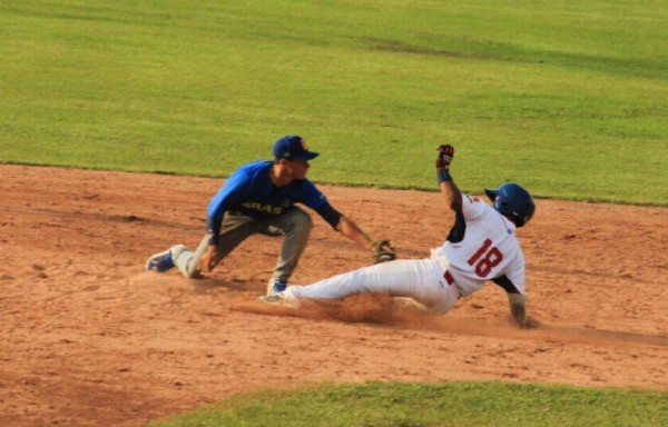 Los panameños pegaron 12 imparables en el juego.