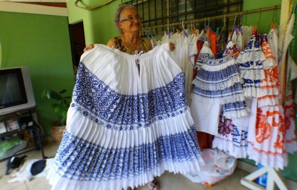 Artesanos para el Desfile de La Pollera