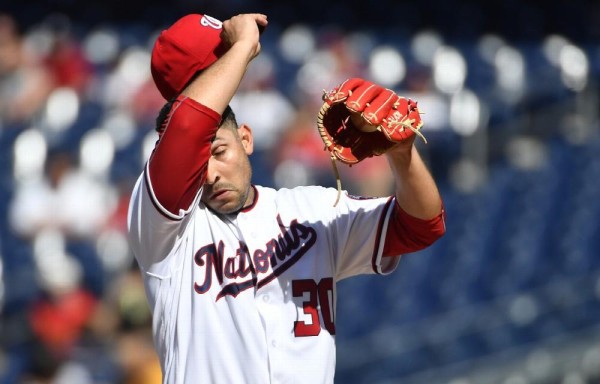 Paolo Espino carga con su quinta derrota