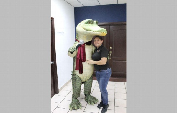 Buscan a un joven para cantar con Lilo, Lilo, Cocodrilo