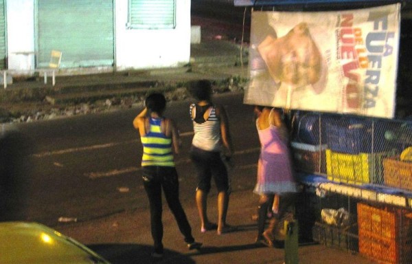 Familiares en la escena.
