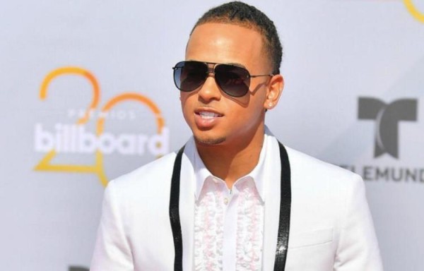 El reguetonero Ozuna anuncia su nueva producción musical, 'Cosmo'