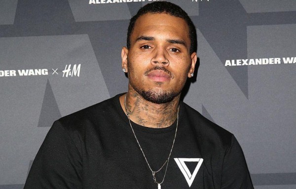 Chris Brown: denunciado por causar destrozos