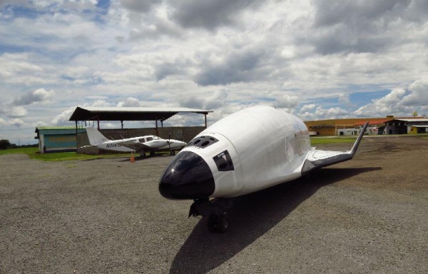 Este es el simulador SDS1 de vuelo espacial que fue ideado por el belga Eric Viktor.