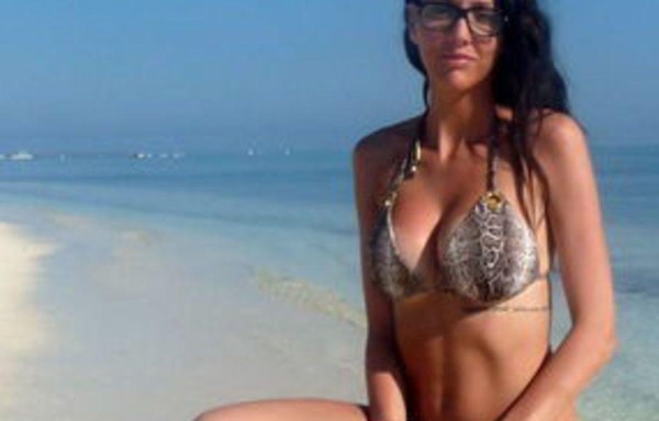 La ‘Muñeca brava’ en bikini en la playa