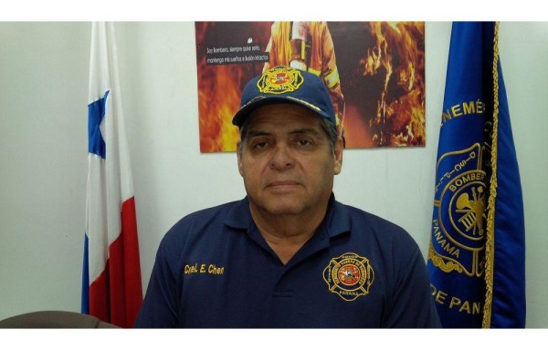 ‘Se tiene que sancionar a los responsables de los incendios forestales' Eduardo Chen Rosas JEFE DE LOS BOMBEROS