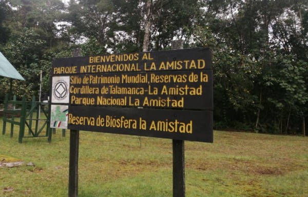 Un letrero anuncia componentes del PILA.