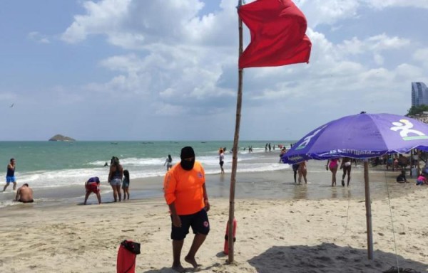 Sinaproc mantiene alerta por fuertes oleajes por mar de fondo hasta el 19 de agosto