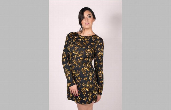 Combinar el estampado con colores neutrales es excelente