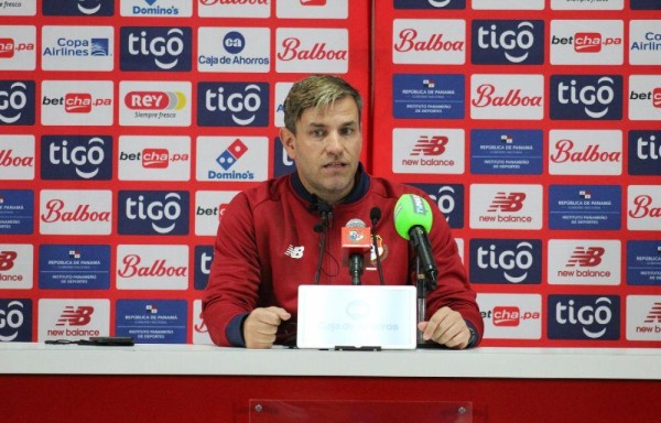 Ángel Sánchez en conferencia de prensa.