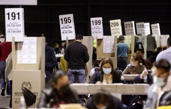 El presidente colombiano, Iván Duque, aseguró que los resultados de las elecciones serán respetados por todos, comenzando por él mismo y por las Fuerzas Militares.