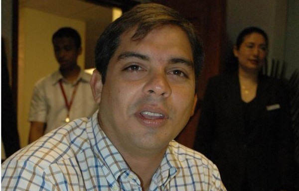 Niega ser cerebro de ‘call centers’