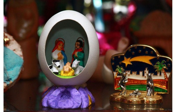 Curioso nacimiento en miniatura.