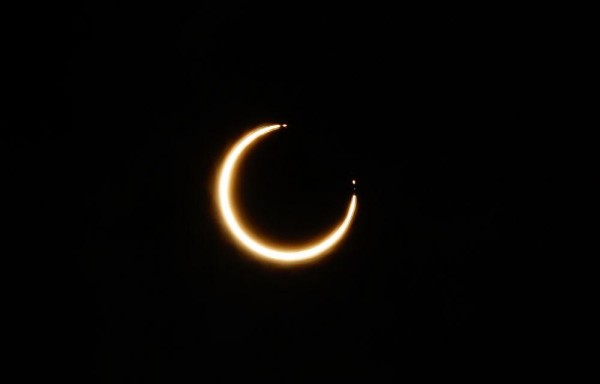 El eclipse anular duró un minuto.