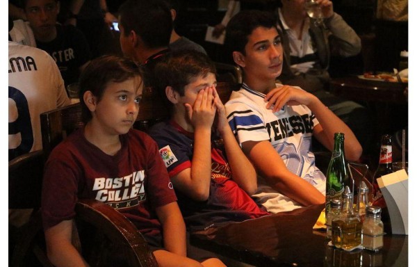 Fanáticos, en la Sociedad Española.