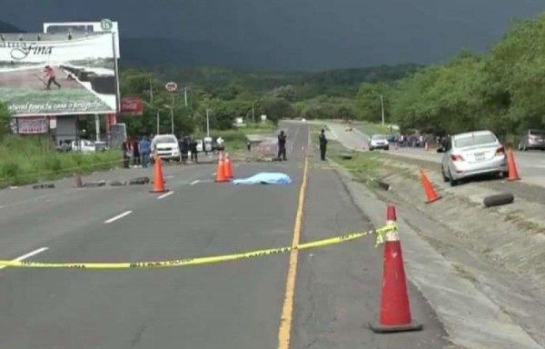 El atacante le disparó a quemarropa al educador que falleció en el lugar de los hechos. La otra víctima, en el hospital