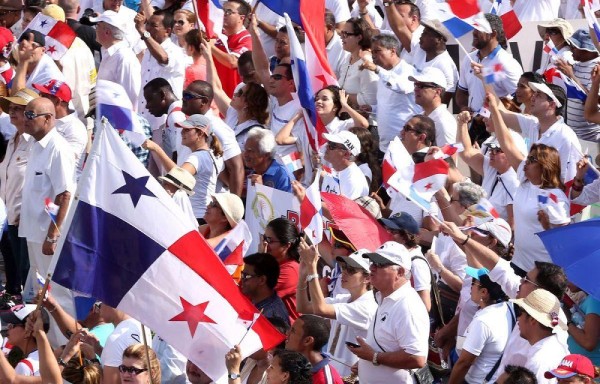 La Bandera de Panamá fue diseñada por Manuel Encarnación Amador Guerrero, hijo de Manuel Amador Guerrero, primer presidente de Panamá.