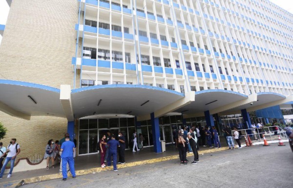 Este personal está en huelga desde el 4 de abril