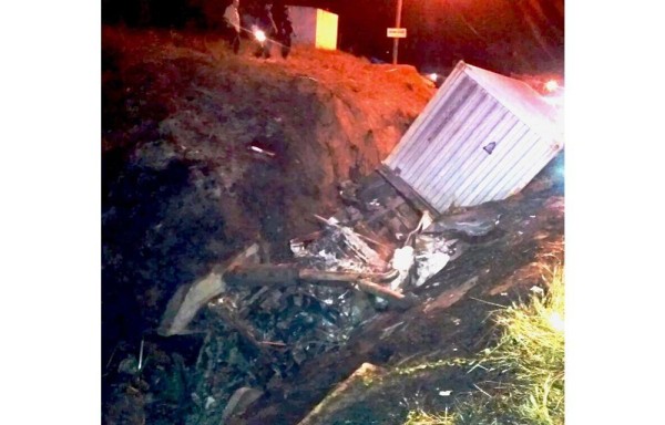 Autoridades no descartan que se haya dormido al volante