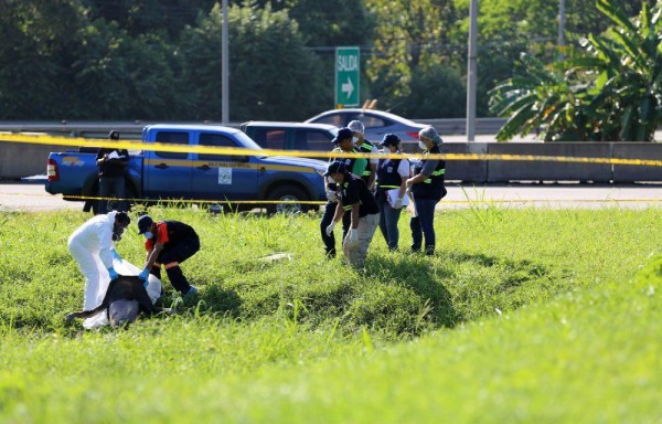 El cadáver no tenía heridas de bala ni de arma blanca.