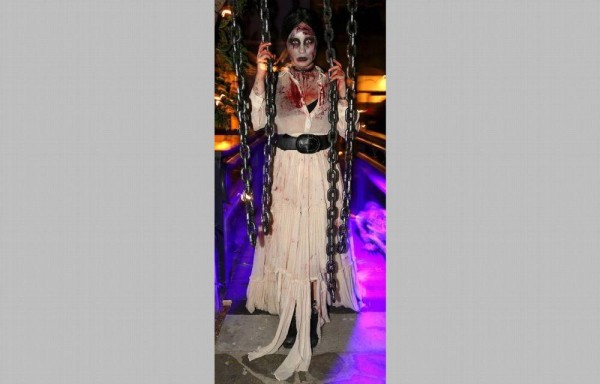 Famosas se destacan con sus disfraces