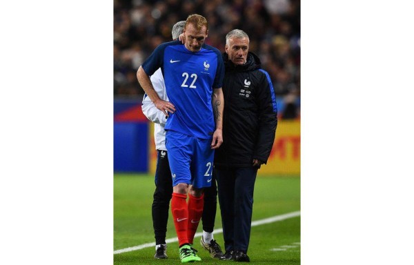 Jérémy Mathieu tiene una lesión.