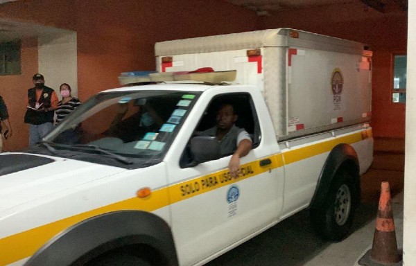 Sus familiares lo llevaron al hospital, donde murió minutos después.