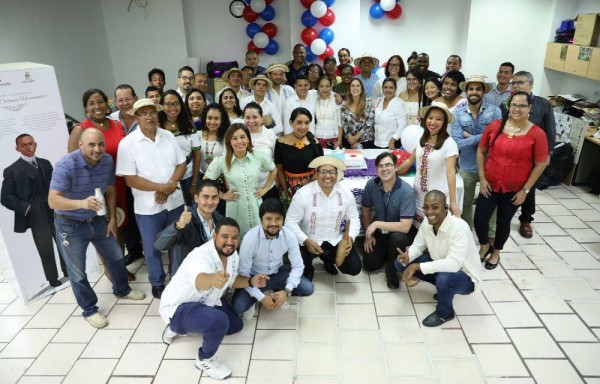 El Siglo se viste de Patria