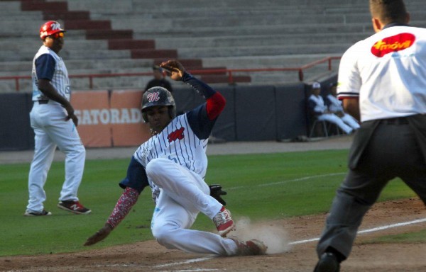 Metro le ganó a Bocas del Toro en el estadio Rod Carew.