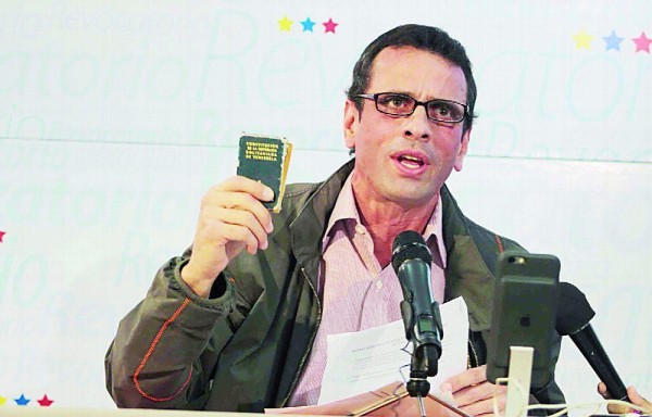 Lilian Tintori pidió que se ponga punto final a los encuentros porque ‘no darán resultados'.