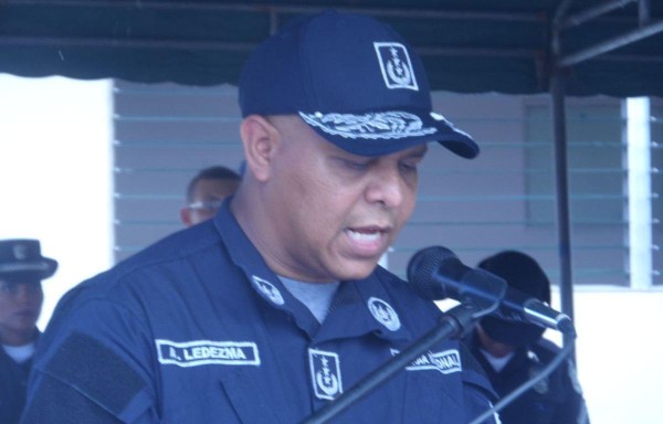Abdul Ledezma dijo que combatirá la delincuencia y contará con el equipo del anterior comisionado.