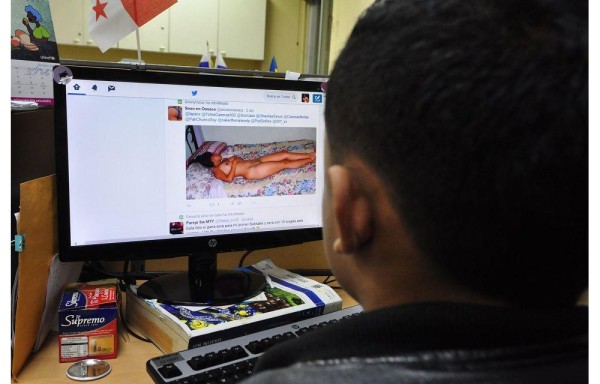 Sus hijos pueden ver pornografía en redes en las que este contenido está prohibido.