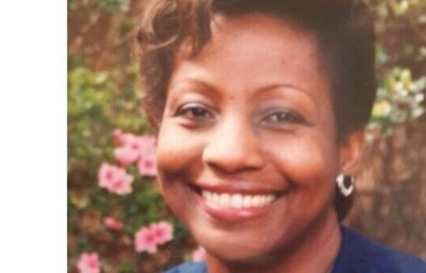 Familiares la buscan desesperadamente y piden a quienes sepan de su paradero llamar a la DIJ