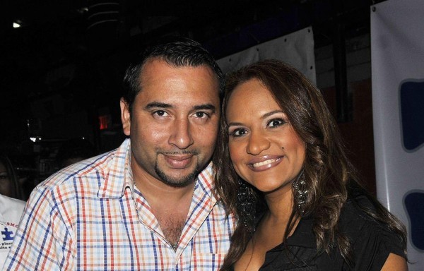 Hurtan equipo de Tavo y Sandra