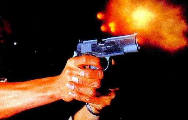 La policía analiza las cámaras de videovigilancia de algunos comercios del lugar