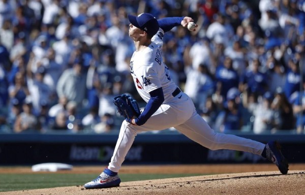 Walker Buehler rumbo al quirófano.