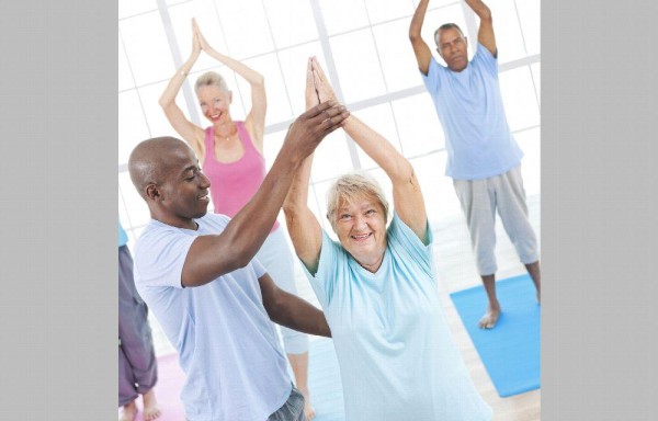 Yoga, disciplina en la tercera edad