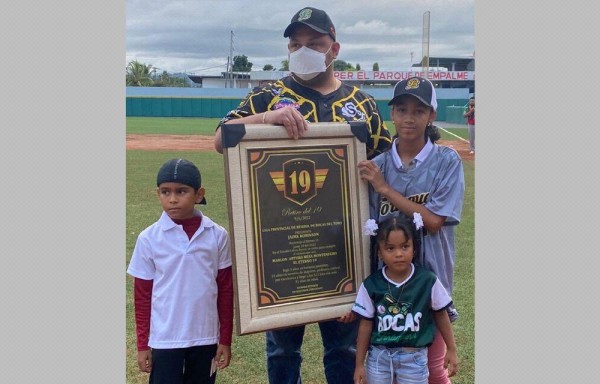 Bocas retira el #19 de ‘Mesita'