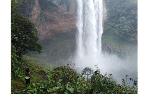 La cascada ‘Kiki', una imponente joya en territorio Ngäbe Buglé