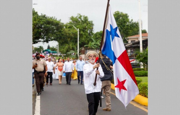 Panameños celebran los 503 años de fundación de la ciudad de Panamá