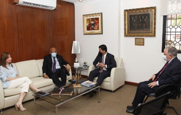 Pidieron que se mejore la imagen del país.