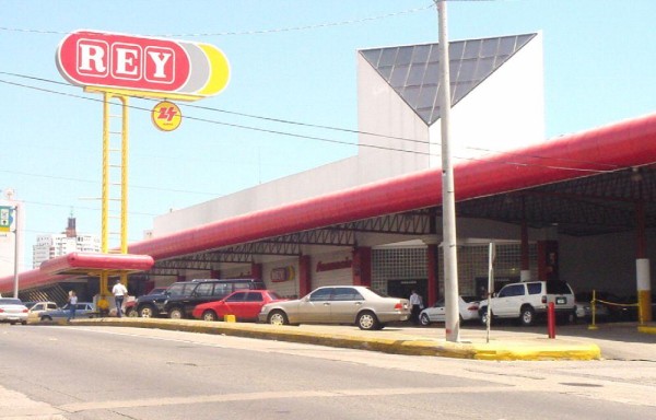 Lugar donde las adolescentes abordaron el auto.