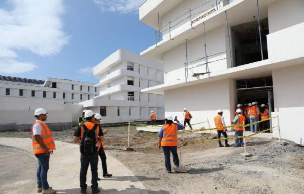 La construcción del complejo hospitalario lleva detenido más de cinco años.