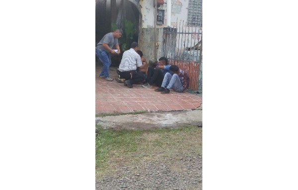 Unidades de la Policía Nacional capturaron a 4 sujetos sospechosos de asaltar a la sucursal de la Cooperativa de Ahorro y Crédito San Antonio R.L.