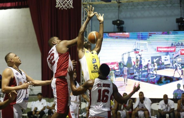 El juego se realizó en el gimnasio de la USMA